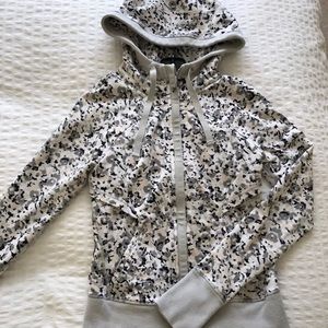 COPY - Lululemon After Asana Jacket Not So Petite…